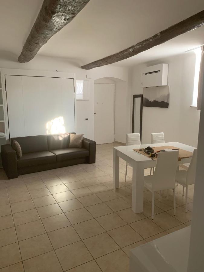 Appartamento Vacanze Breda ジェノヴァ エクステリア 写真